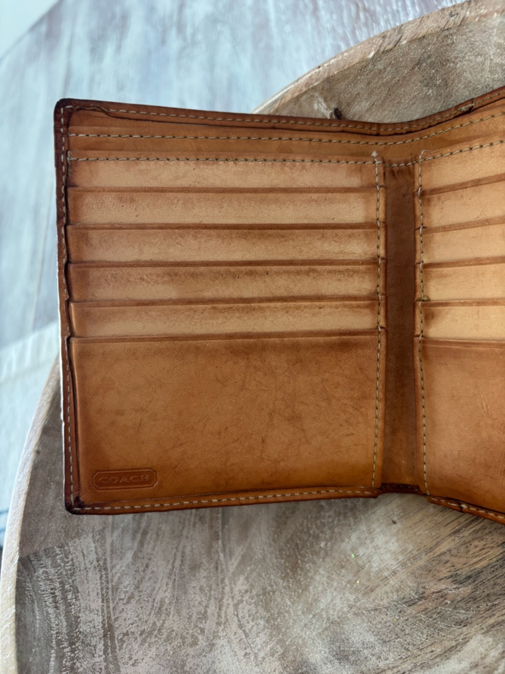 ๐ฟ๐ฆ Vintage Coach Signature Canvas Bifold Leather Wallet in Brown and Tan - Picture 10 of 12